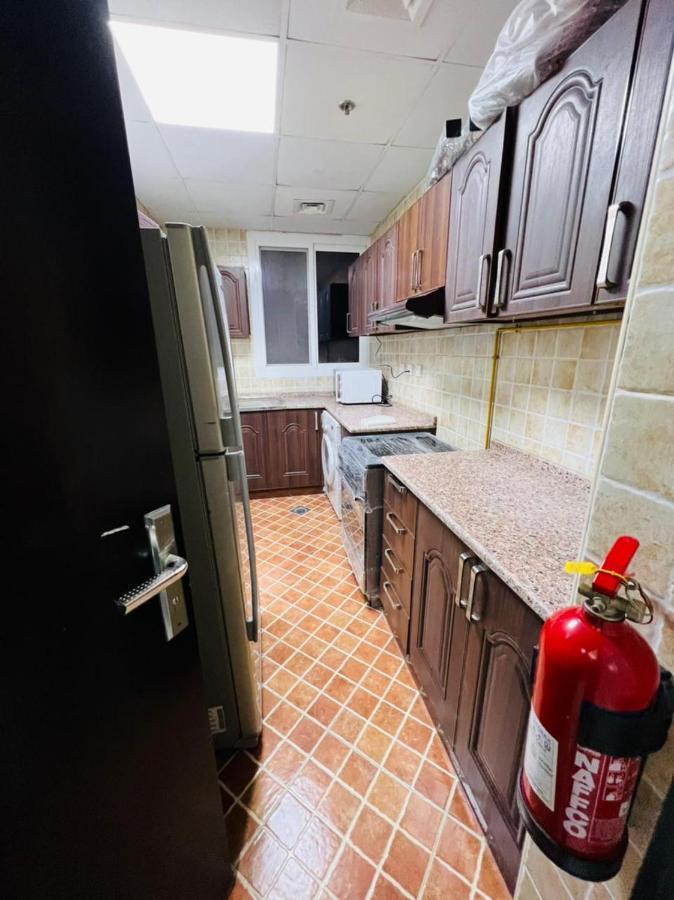 Closed Partition In Al Barsha-1 Near Moe Metro Homestay *